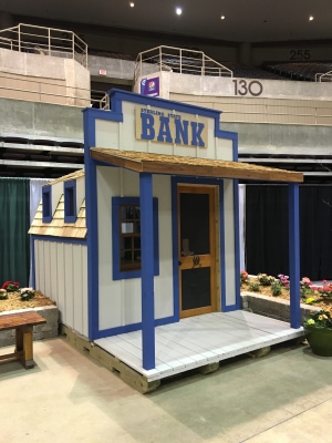 Sterling_State_Frontier_Bank_2016.JPG